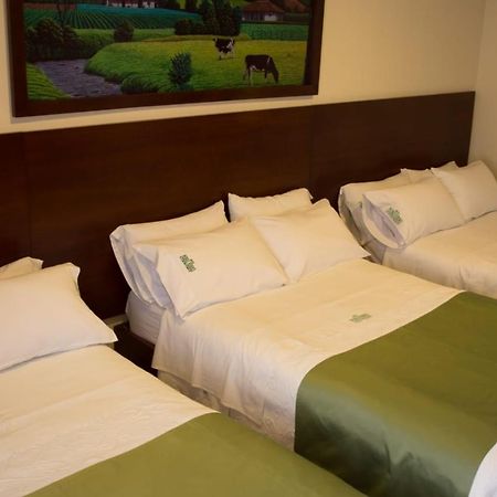 Hotel Nubes Verdes อิปิอาเลส ภายนอก รูปภาพ
