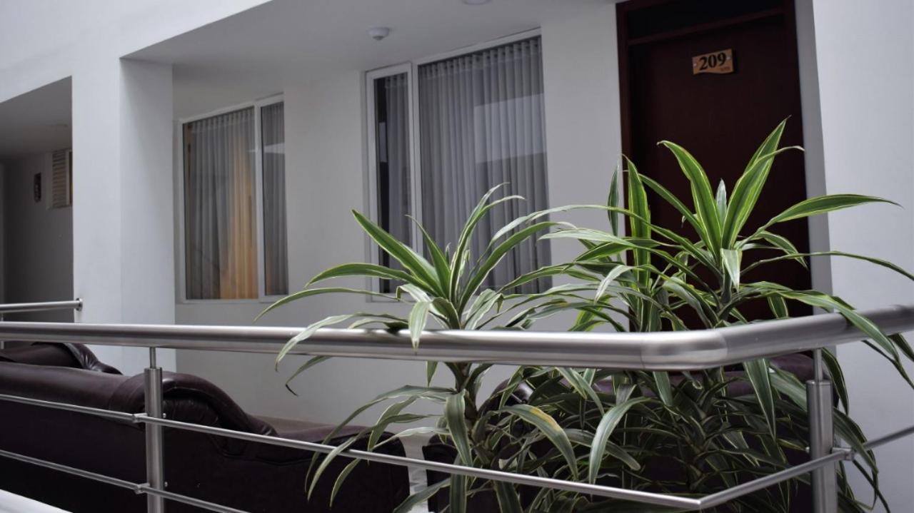 Hotel Nubes Verdes อิปิอาเลส ภายนอก รูปภาพ