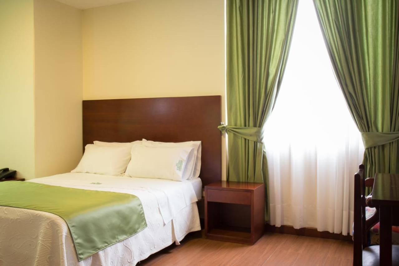 Hotel Nubes Verdes อิปิอาเลส ภายนอก รูปภาพ